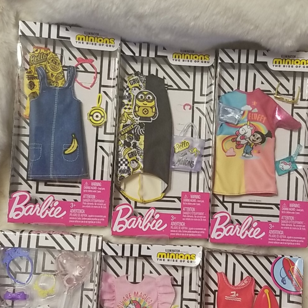 BARBIE CLOTHES/ACCESSORIES